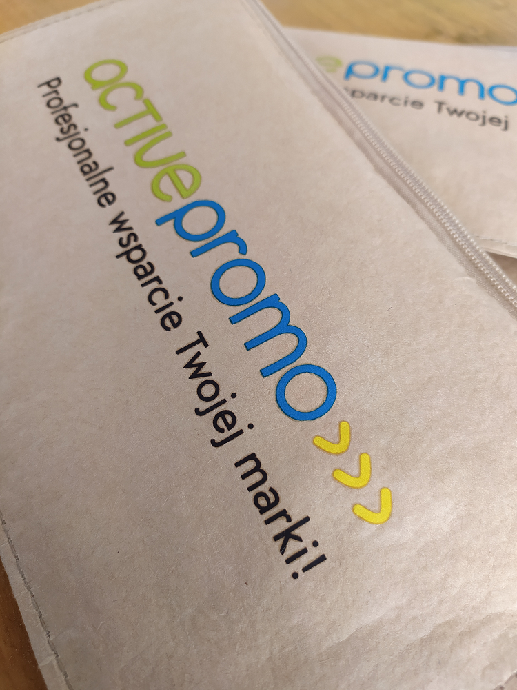 images/Realizacje/piornik_papierowy_z_nadrukiem_logo_firmowy_prezent_swiateczny_activepromo_yabooo_Siechnice.png#joomlaImage://local-images/Realizacje/piornik_papierowy_z_nadrukiem_logo_firmowy_prezent_swiateczny_activepromo_yabooo_Siechnice.png?width=750&height=1000